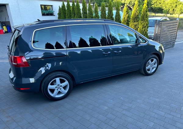 Volkswagen Sharan cena 49900 przebieg: 215000, rok produkcji 2014 z Sztum małe 232
